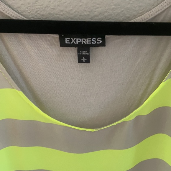 Express tank top size L - Picture 2 of 6